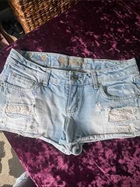 BONGO Light Blue Distressed Jean Shorts with Floral Patches